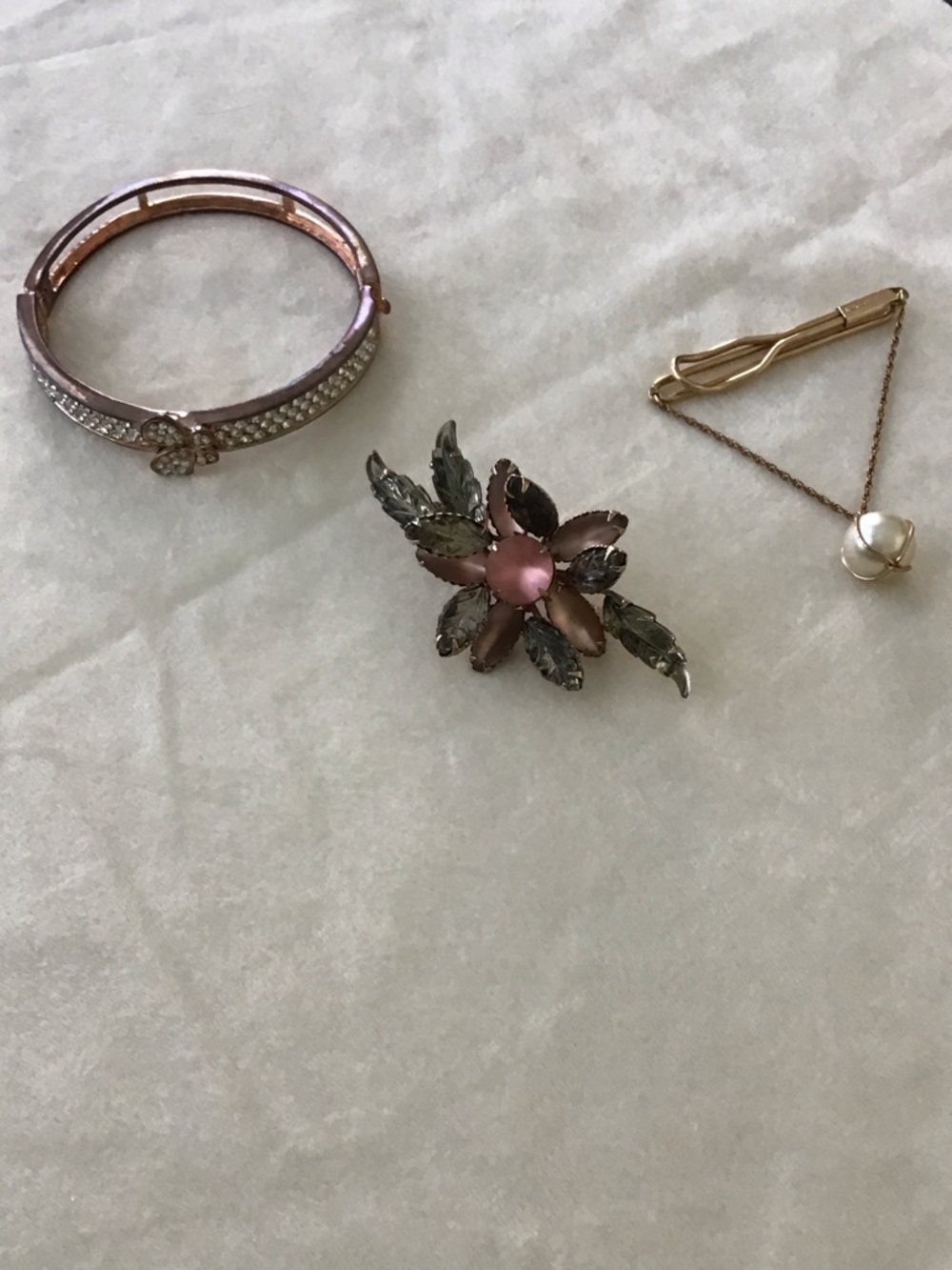 BROOCH PIN+TIE CLASP+BANGLE BRACELET